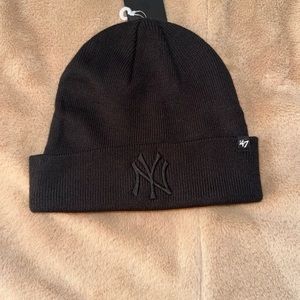 #New York Yankees winter hat black
